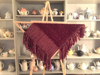 Triangle Shawl Weaving: A Study in Wool & Deduction 2026
